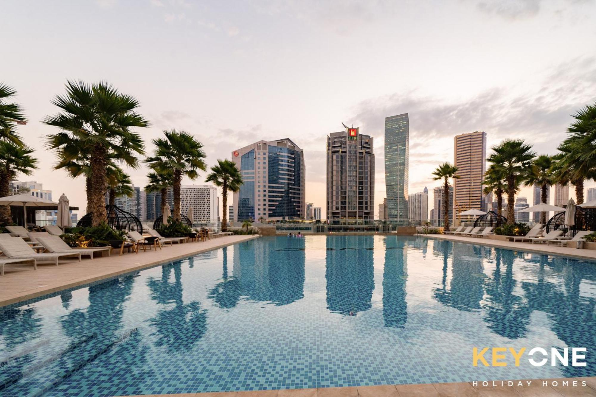 Sleek Studio In Prive With Stunning Canal View Ντουμπάι Εξωτερικό φωτογραφία